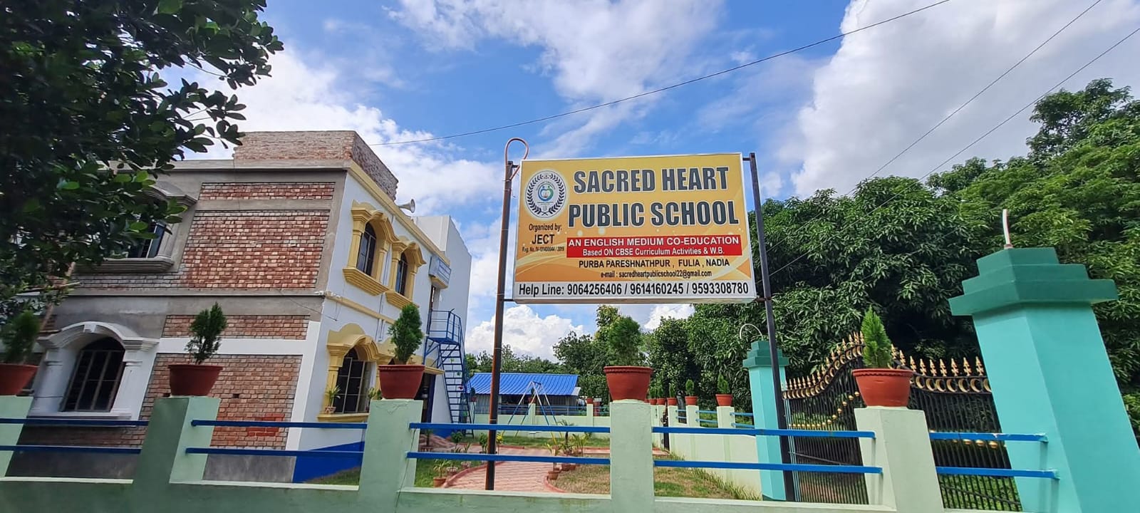 Sacred Heart Public School Building